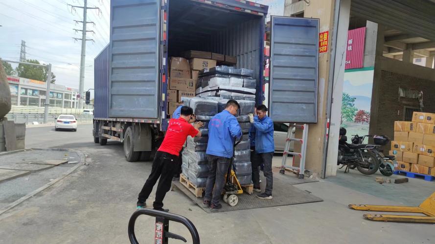 協(xié)作的節(jié)律 城市角落的裝卸搬運之歌